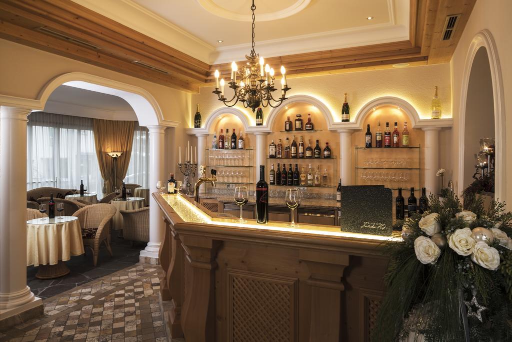 Hotel Jenbacherhof B&B Bagian luar foto